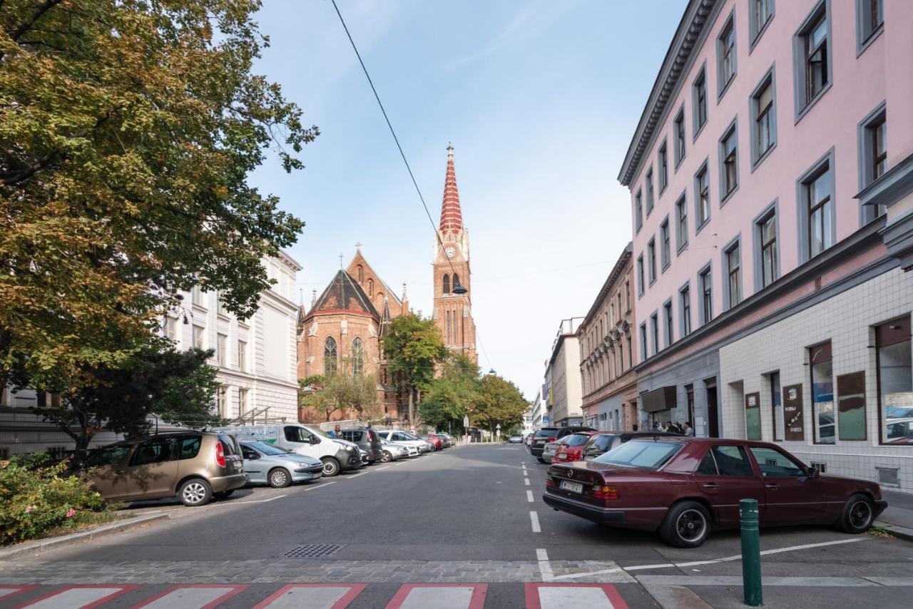 Modern, Bright -close To The Center In A Quiet Area Wien